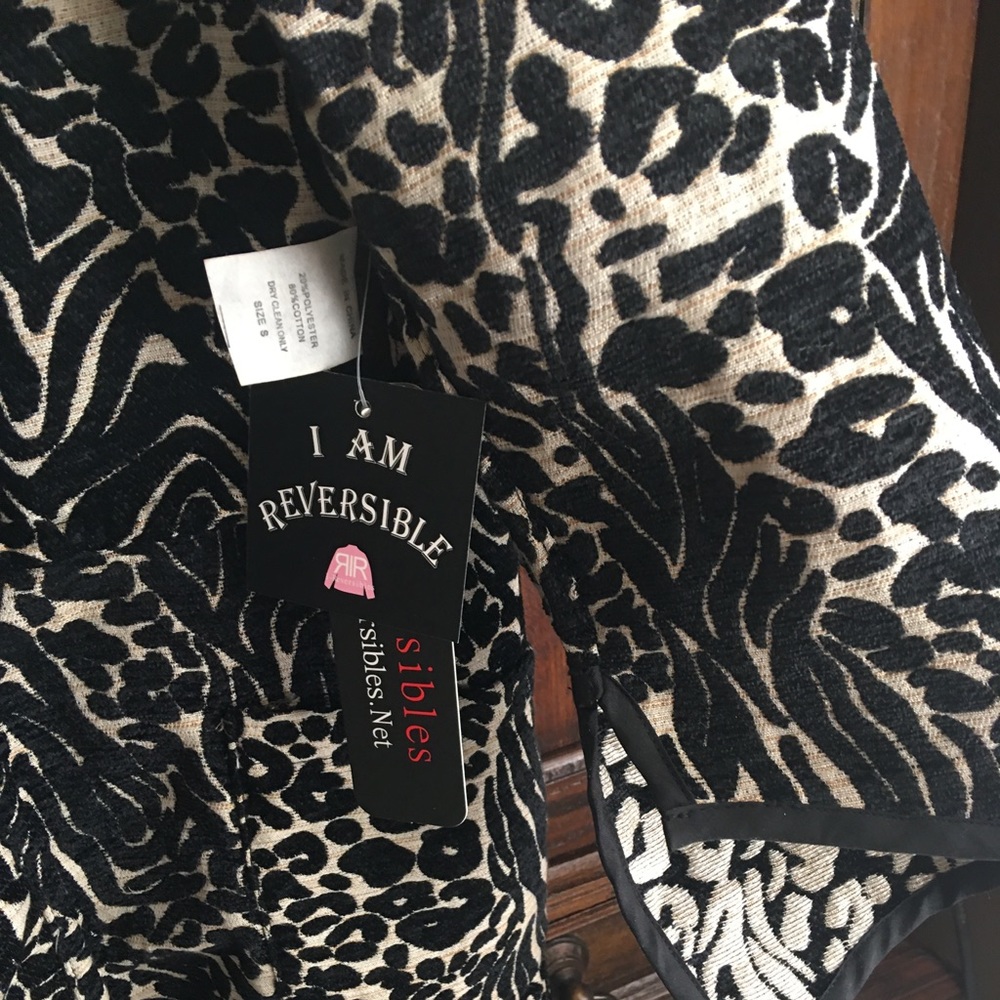 Reversible two toned jacket - Picture 2 of 5
